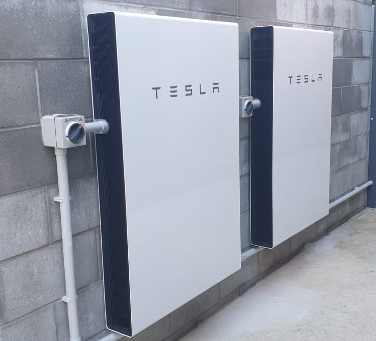 2 Tesla Powerwalls